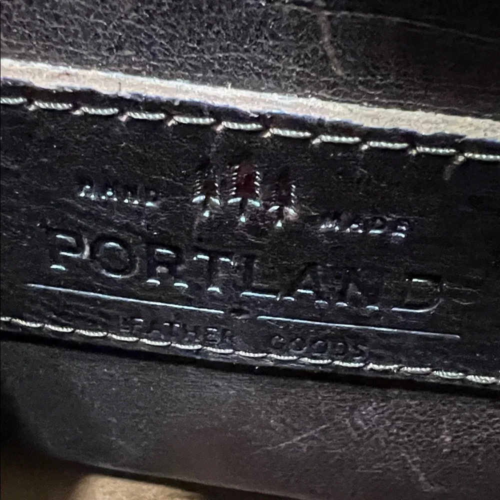 Portland Leather Dark Brown Leather Tote with Crossbody Strap, size Medium - Picture 7 of 9